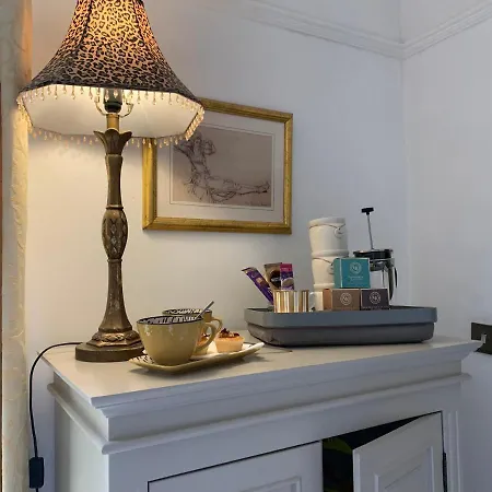 Bed & Breakfast Albany House *